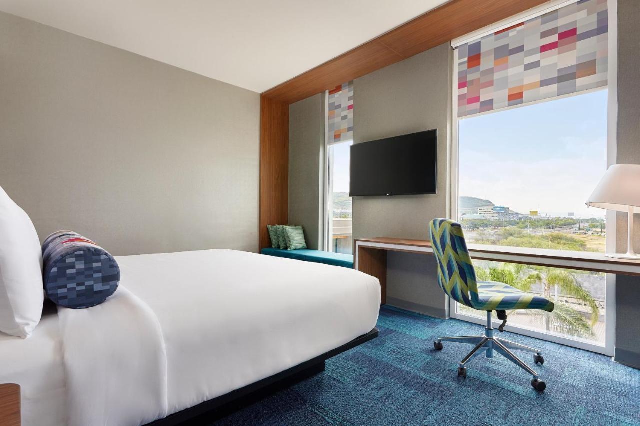 Aloft Queretaro Hotel Екстериор снимка
