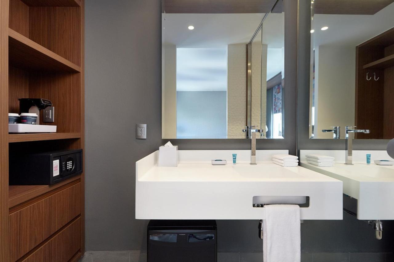 Aloft Queretaro Hotel Екстериор снимка
