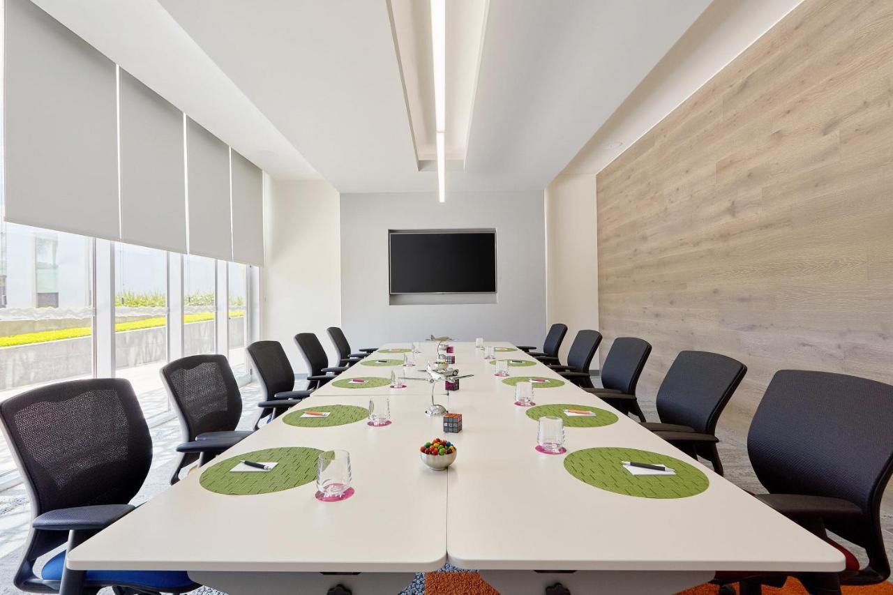 Aloft Queretaro Hotel Екстериор снимка