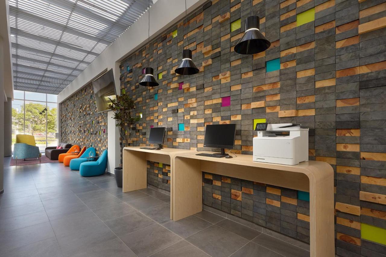 Aloft Queretaro Hotel Екстериор снимка
