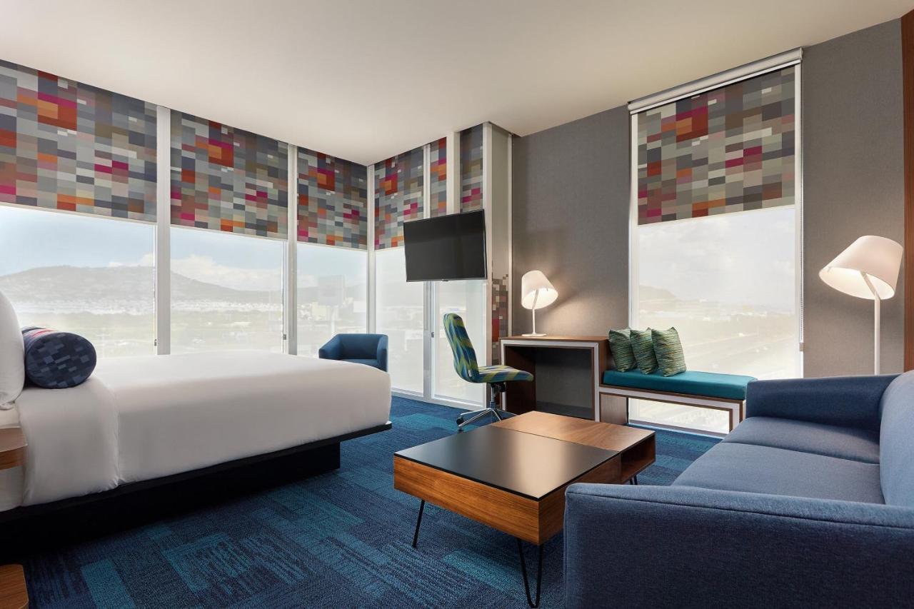 Aloft Queretaro Hotel Екстериор снимка